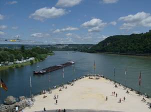 Selve spidsen, det er Mosel til venstre og Rhinen til højre.